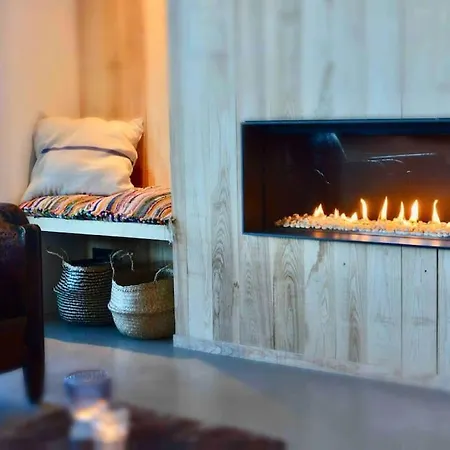 Holiday home Chez Clara, Au Bord De La Lesse